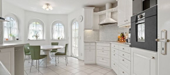 8 rooms House in Bodenseekreis, Germany No. 86572 8