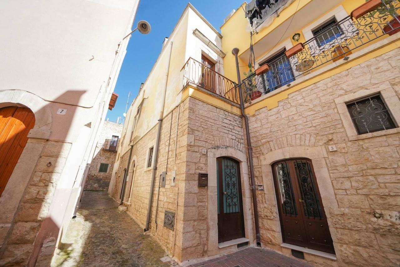 2 rooms House in Palo del Colle, Italy No. 36318