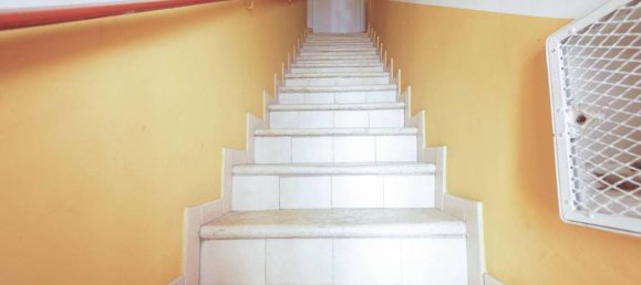 2 rooms House in Palo del Colle, Italy No. 36318 28