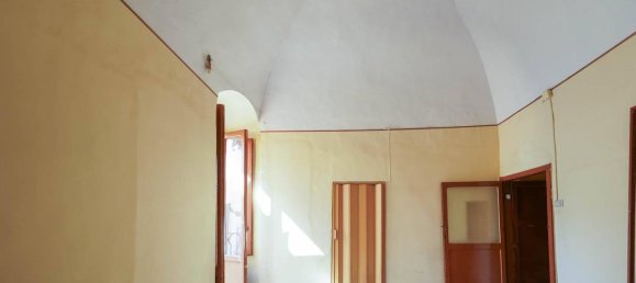 2 rooms House in Palo del Colle, Italy No. 36318 3