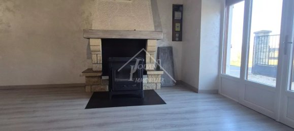 3 chambres Maison à Gannat, France No. 270821 22