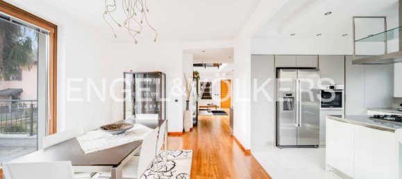 3 غرف نوم فيلا في Cugliate-Fabiasco, Italy رقم 109323 24