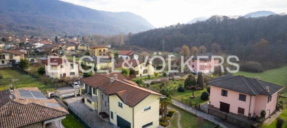 3 غرف نوم فيلا في Cugliate-Fabiasco, Italy رقم 109323 13