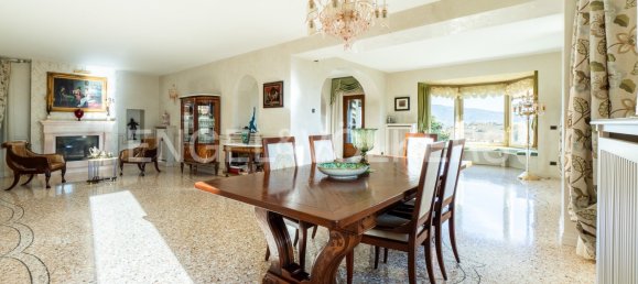 6 bedrooms Villa in Vittorio Veneto, Italy No. 67697 4