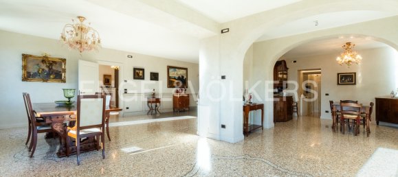 6 bedrooms Villa in Vittorio Veneto, Italy No. 67697 10