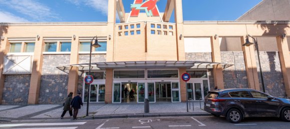 Квартира с 3 спальнями в Сарагоса, Испания № 61409 43