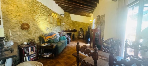 3 bedrooms Townhouse in Garriguella, Spain No. 185574 10