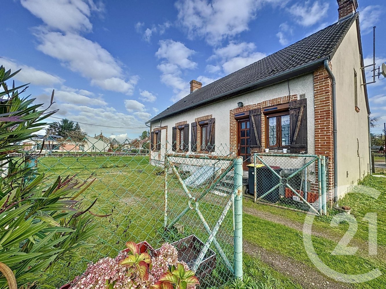 2 chambres Maison à Salbris, France No. 56535