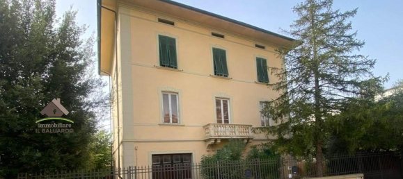 15 rooms Villa in Porcari, Italy No. 113478 2