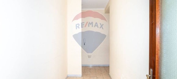 3 bedrooms Apartment in Catania, Italy No. 132665 12