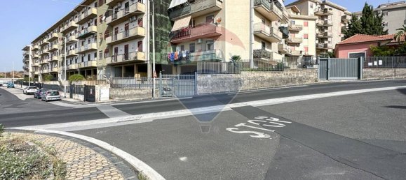 3 bedrooms Apartment in Catania, Italy No. 132665 5