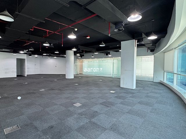 Офис 303.6м² в Бизнес-Бэй, ОАЭ № 68454