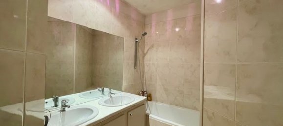 2 chambres Appartement à Bordeaux, France No. 108660 11