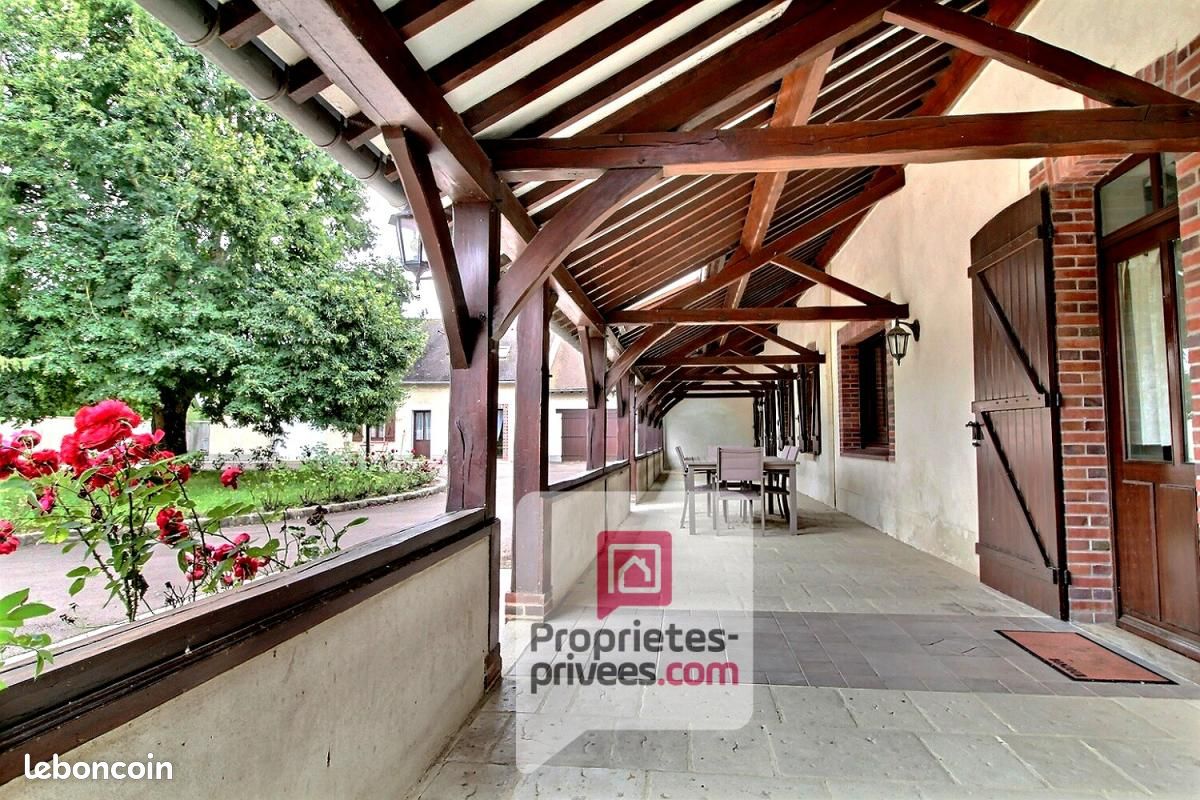 9 chambres Maison à Montargis, France No. 270176