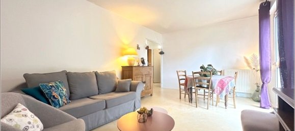 2 bedrooms Apartment in Chartres, France No. 43805 4