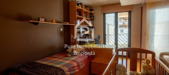 4 Schlafzimmer Haus in Figueres, Spain, Nr. 113572 18