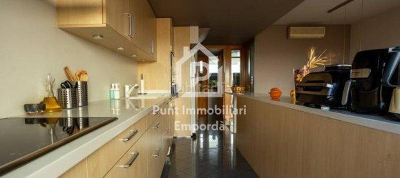 4 Schlafzimmer Haus in Figueres, Spain, Nr. 113572 49