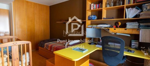 4 Schlafzimmer Haus in Figueres, Spain, Nr. 113572 42