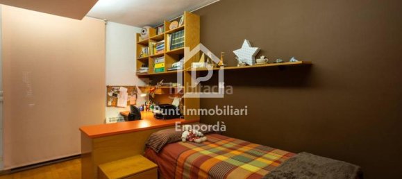 4 Schlafzimmer Haus in Figueres, Spain, Nr. 113572 2