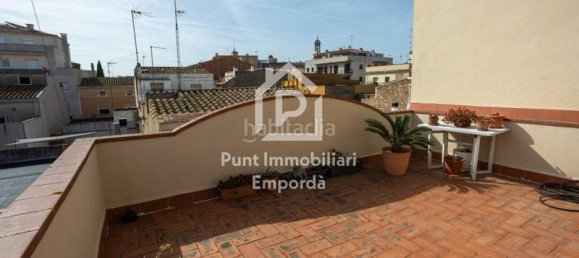 4 Schlafzimmer Haus in Figueres, Spain, Nr. 113572 17