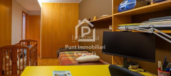 4 Schlafzimmer Haus in Figueres, Spain, Nr. 113572 20