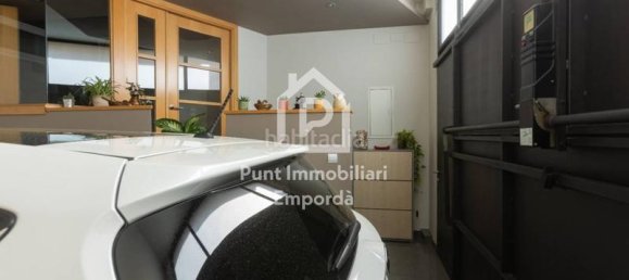 4 Schlafzimmer Haus in Figueres, Spain, Nr. 113572 13