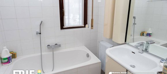 Villa de 3 dormitorios en Parabiago, Italy No. 355751 34