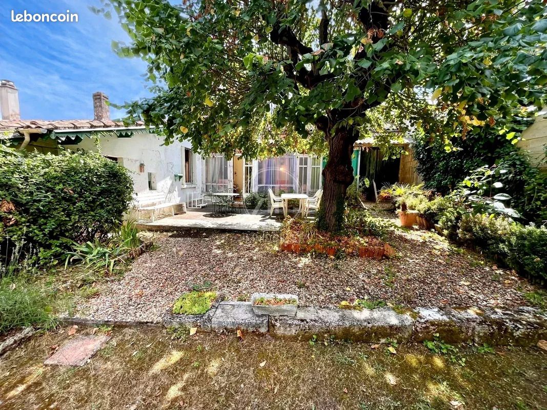 3 Schlafzimmer Haus in Libourne, France, Nr. 335929