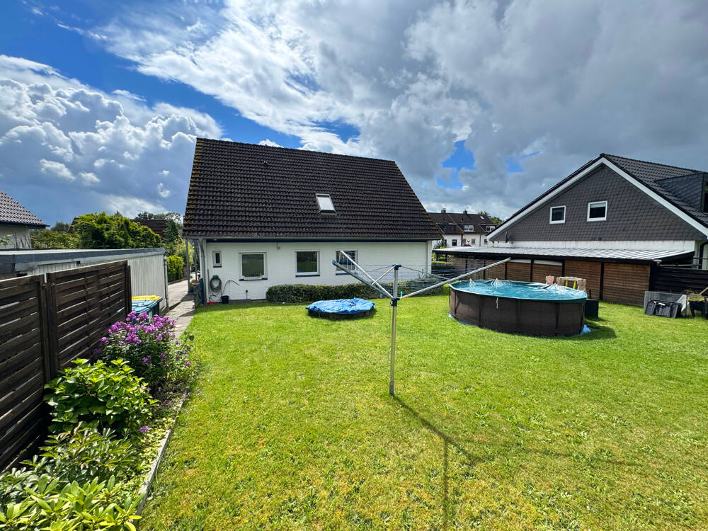 Apartamento de 3 habitaciónes en Stormarn, Germany No. 245519