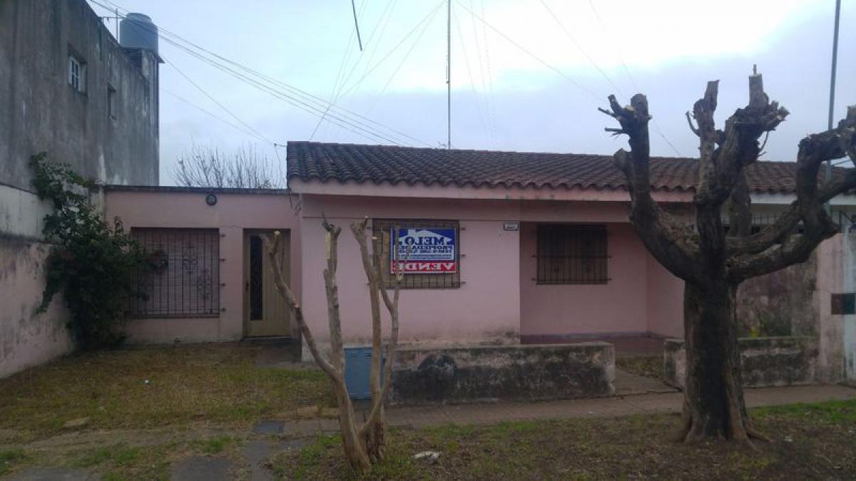 2 bedrooms House in Buenos Aires, Argentina No. 69174