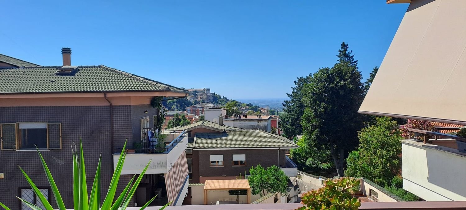 4 bedrooms Apartment in Velletri, Italy No. 373477