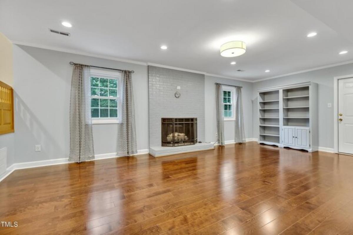 Дом с 4 спальнями в Роли, США № 400149