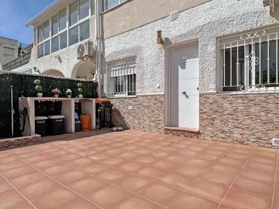 3 bedrooms Apartment in Torrevieja, Spain No. 178202