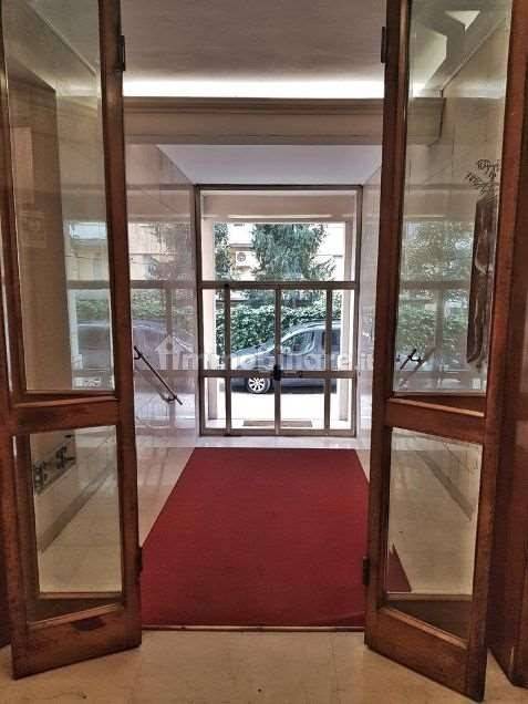 3 bedrooms Apartment in Modena, Italy No. 122943