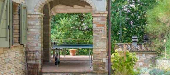 5 bedrooms Villa in Umbertide, Italy No. 65010 8