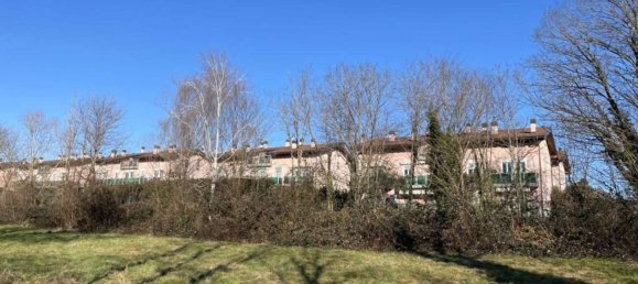 3 rooms Apartment in Binago, Italy No. 1894 9