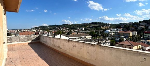2-salle Penthouse à Montesilvano, Italy No. 299527 2