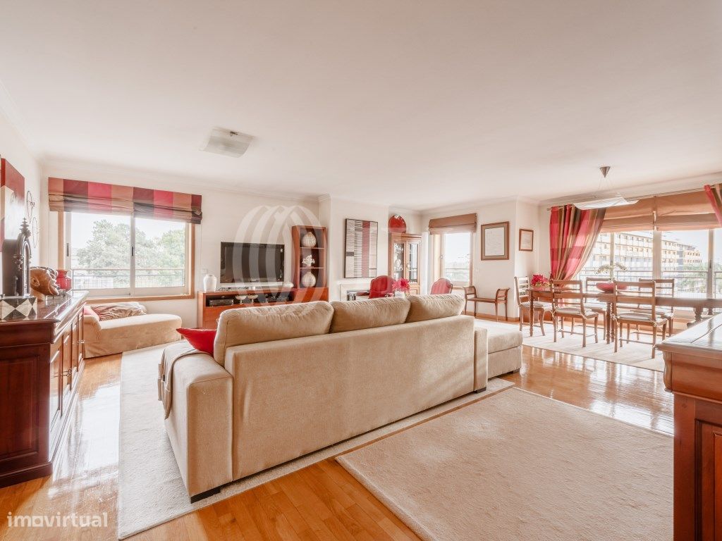 4 Schlafzimmer Wohnung in Senhora da Hora, Portugal, Nr. 349700