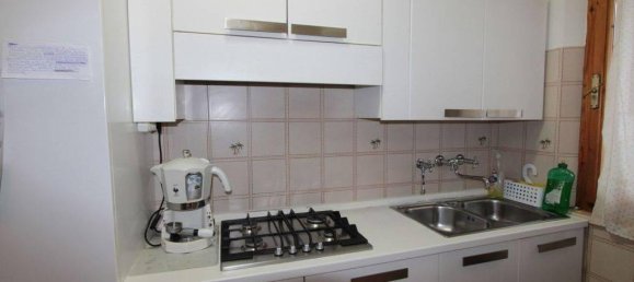 6 rooms Apartment in Montepulciano, Italy No. 30891 11