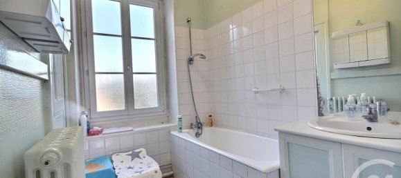 4 bedrooms House in Mer, France No. 213004 10