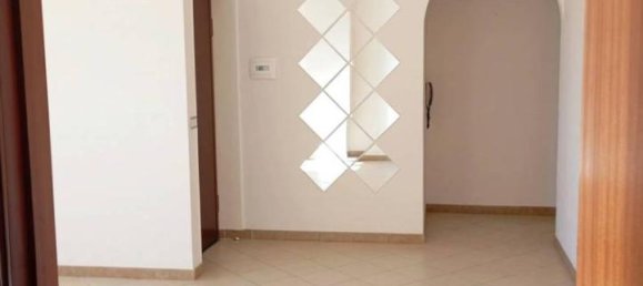 4-Zimmer Wohnung in Aci Sant'Antonio, Italy, Nr. 37235 3