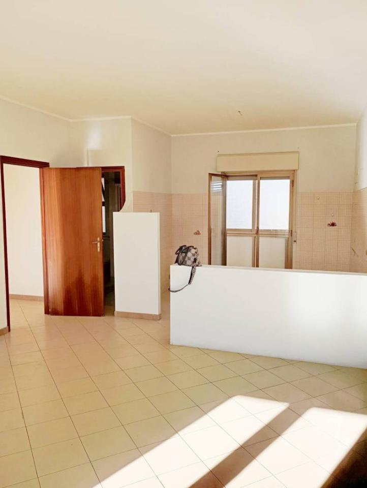 4-Zimmer Wohnung in Aci Sant'Antonio, Italy, Nr. 37235