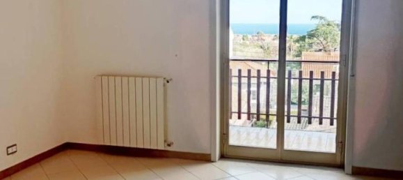 4-Zimmer Wohnung in Aci Sant'Antonio, Italy, Nr. 37235 10