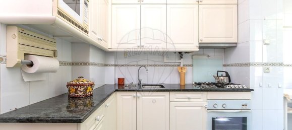 4 bedrooms Apartment in Amadora, Portugal No. 223770 11