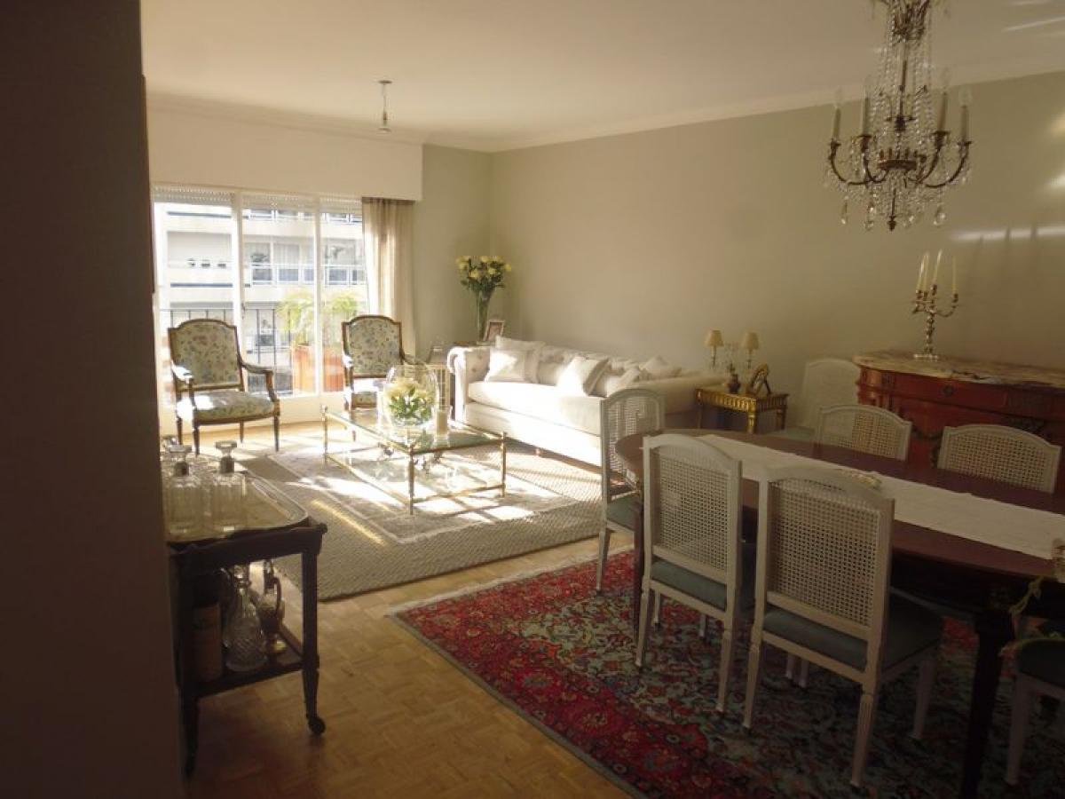 3 bedrooms Apartment in Montevideo, Uruguay No. 8411