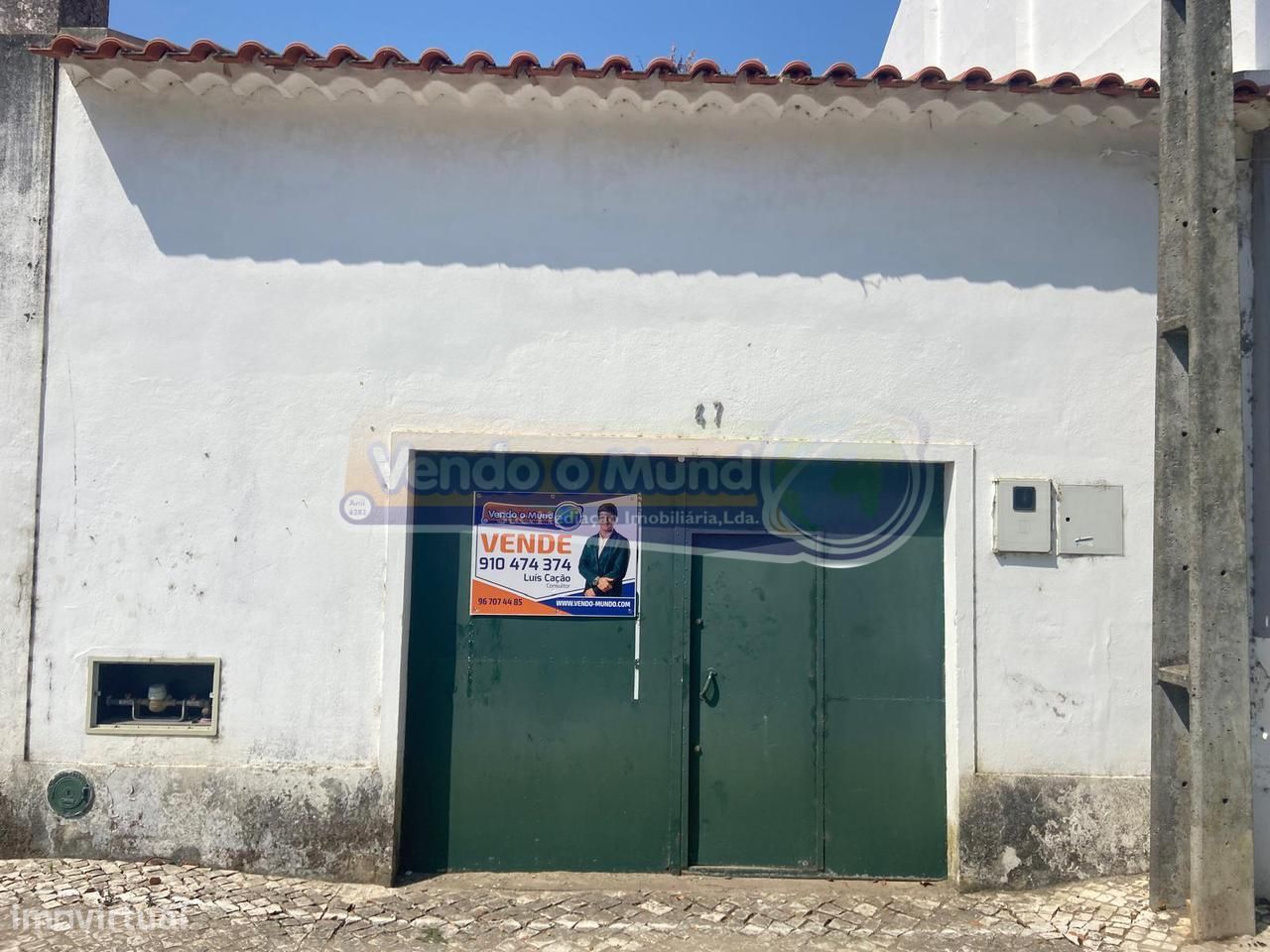 Garage à Salvaterra de Magos, Portugal 111m² No. 257985