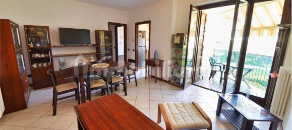 2 Schlafzimmer Wohnung in Como, Italy, Nr. 318270 3