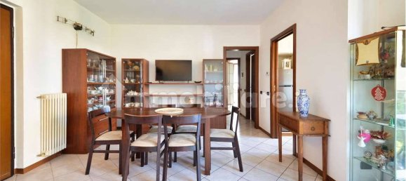2 Schlafzimmer Wohnung in Como, Italy, Nr. 318270 10