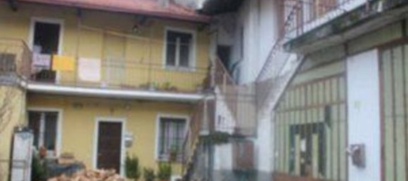 3 rooms Apartment in Sumirago, Italy No. 315046 16