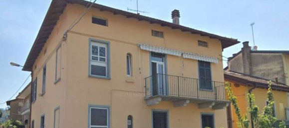 4-salle Appartement à Luino, Italy No. 185531 18